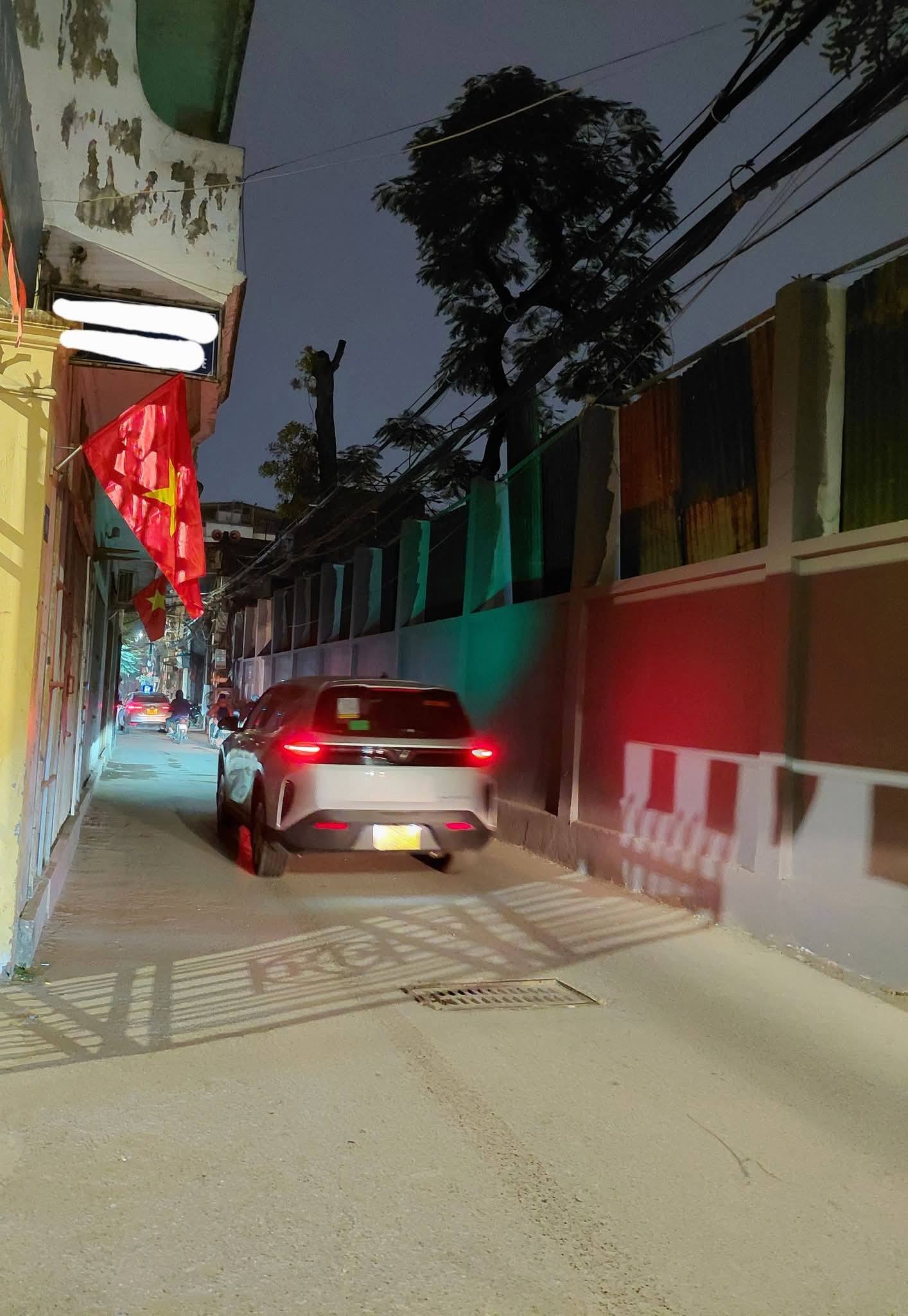  HOT !!! SỞ HỮU NGAY LÔ ĐẤT ĐẸP - GIÁ TỐT - Vị Trí Đắc Địa Tại Trung Tâm Quận Ba Đình 