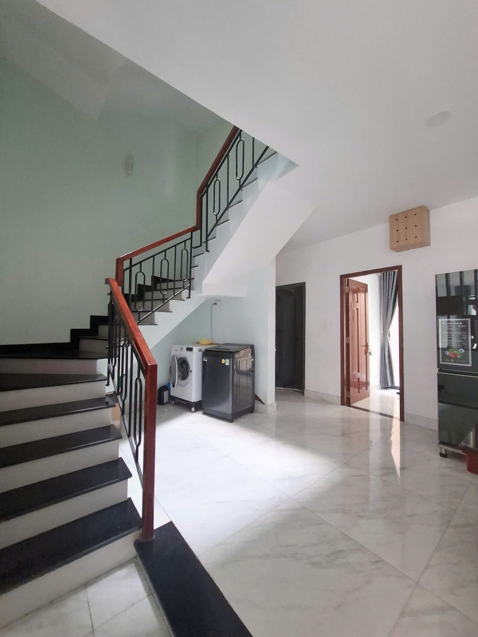  Bán nhà HXH 5m Cách Mạng Tháng Tám - gần Hòa hưng, 4,1x18m, 3 tầng - 4PN, chỉ 9,8 tỷ. 