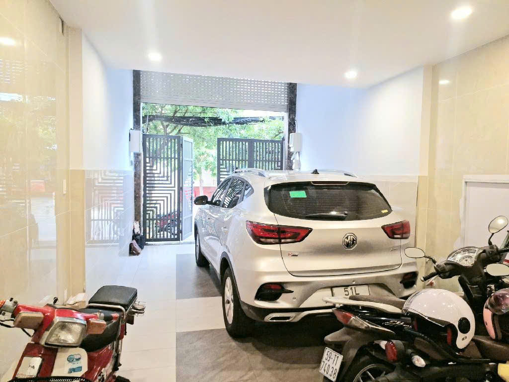  bán nhà mặt tiền kinh doanh tân quy Q7
Ngang 4.1 x18 m đúc 6 tấm dòng tiền 40 triệu tháng lâu dài 