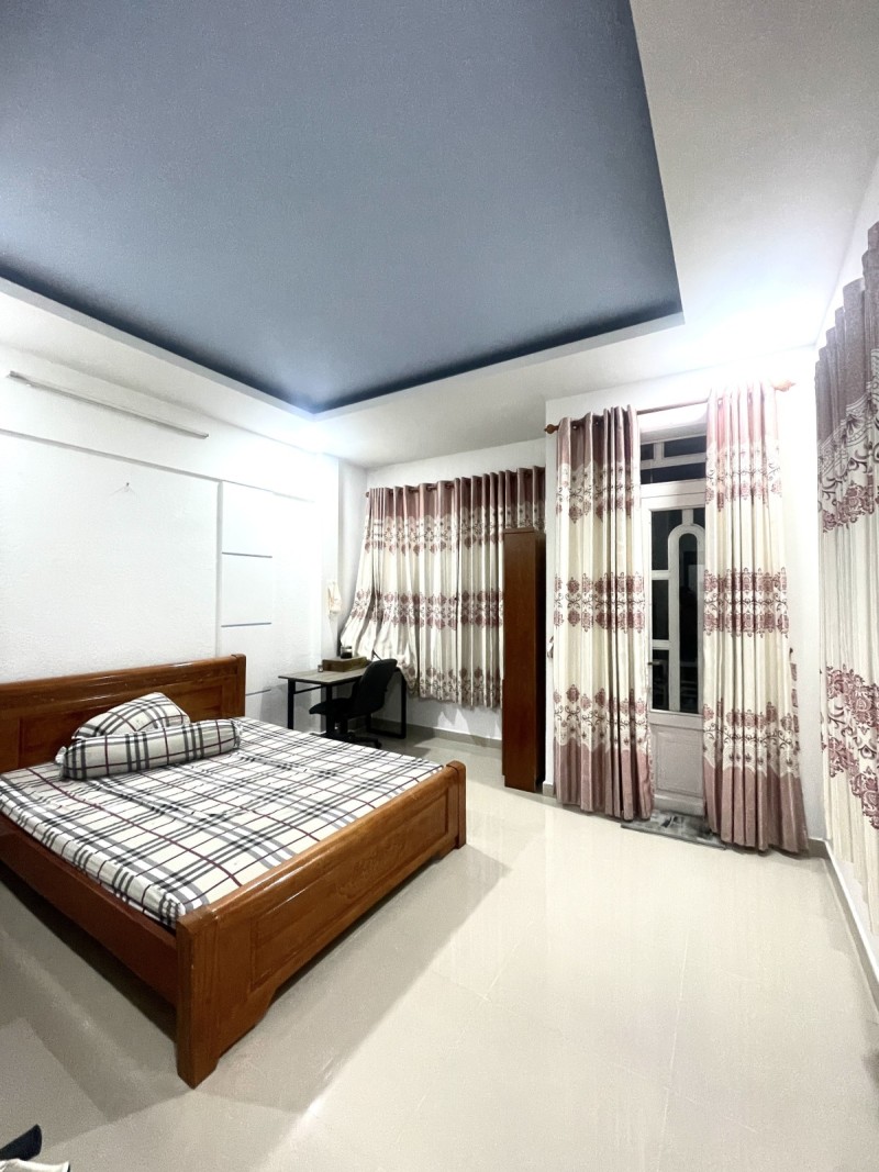  Bán Nhà Lô Góc 3 Tầng 4PN Hiệp Bình Phước 75m2 Sát QL13 Ô Tô Tới Cửa 