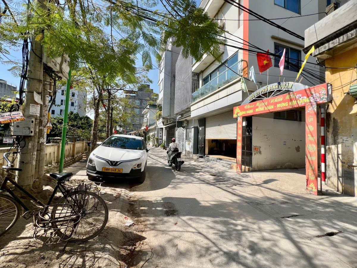  NHÀ PHÂN LÔ CẦU DIỄN 40M2X5 TẦNG, TẶNG FULL NỘI THẤT, Ở NGAY, SÁT GA METRO, 7.3 TỶ 