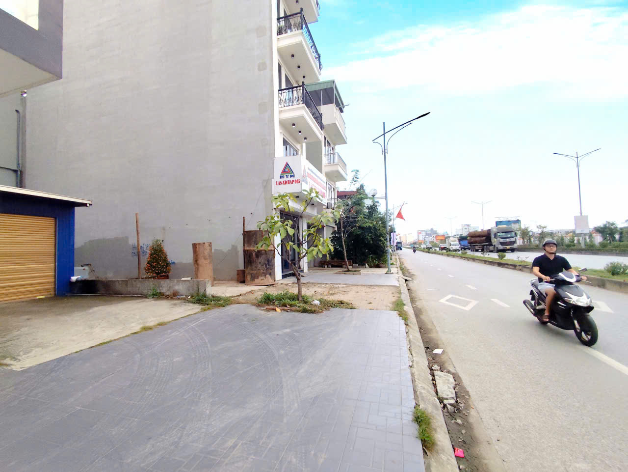  Đất mặt đường Bùi Viện - 71m - MT 4.4m - vỉa hè 5m - Giá 6.9 tỉ - gần Bến xe Vĩnh Niệm 