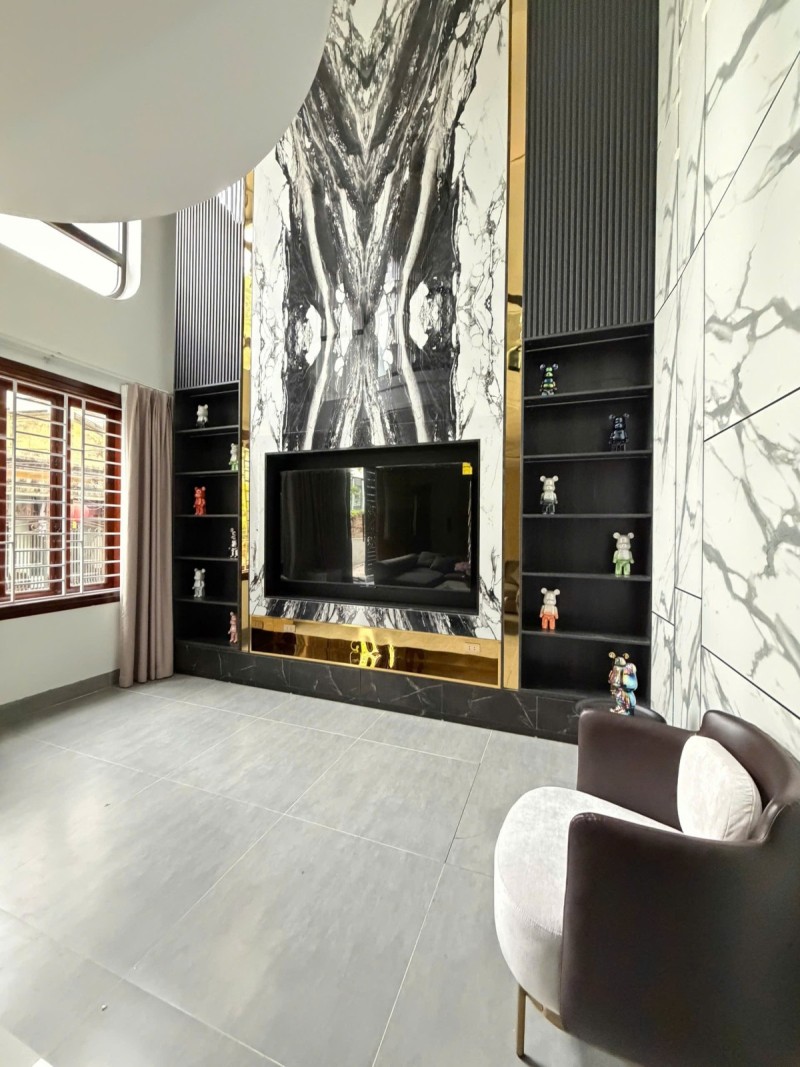  BÁN NHÀ PHÚC LỢI – LONG BIÊN  6 TẦNG THANG MÁY  MẶT TIỀN 9.6M  NGÕ RỘNG GẦN Ô TÔ TRÁNH 