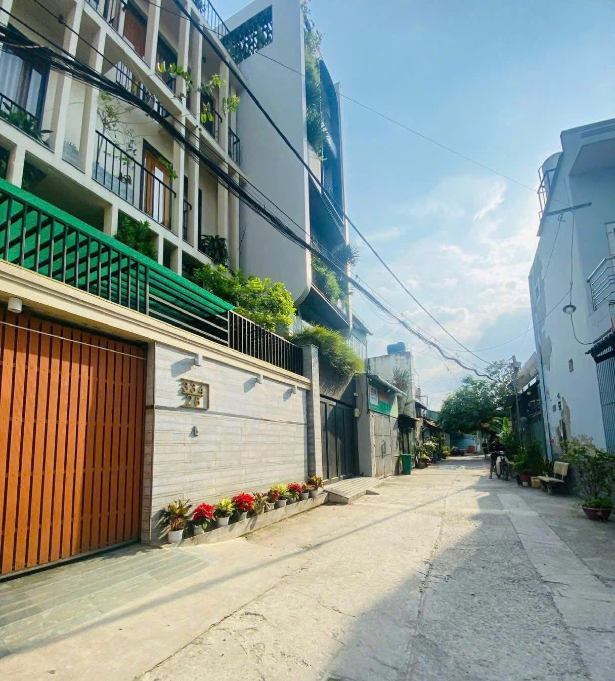  Hẻm xe hơi Lê Trọng Tấn, Tân Phú - 4 x 16.5m- Giá chỉ 6.4 tỷ thương lượng 