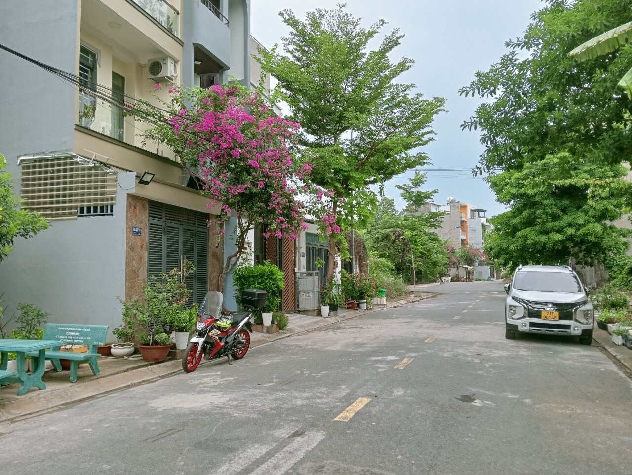  Chính chủ càn bán nhà 2 tầng hxh đường Bưng Ông Thoàn Quận 9 