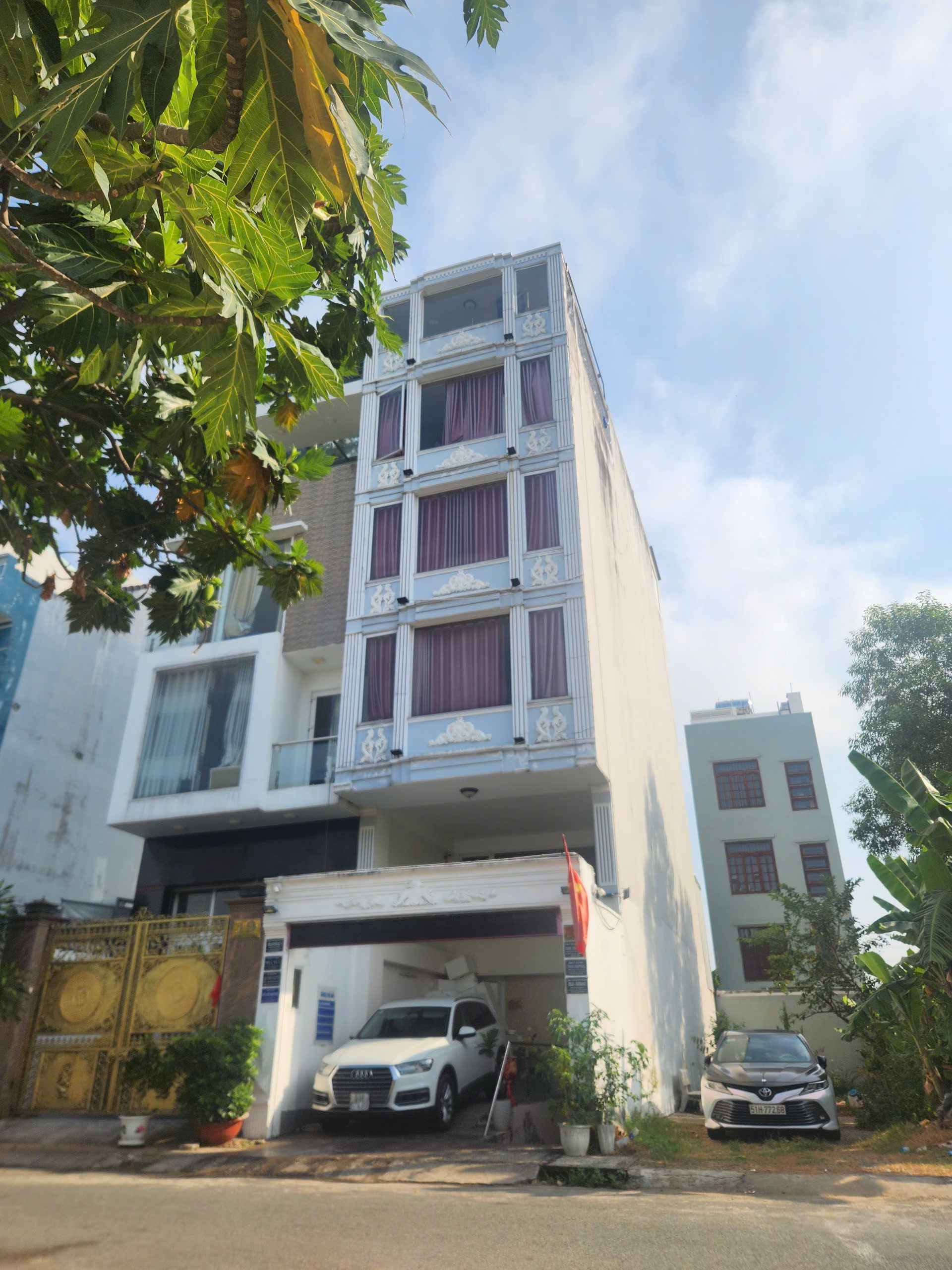  Bán nhà mặt phố Trương Văn Bang ngay UBND Thủ Đức, 103m2, Hầm 6 tầng-39.9 tỷ 