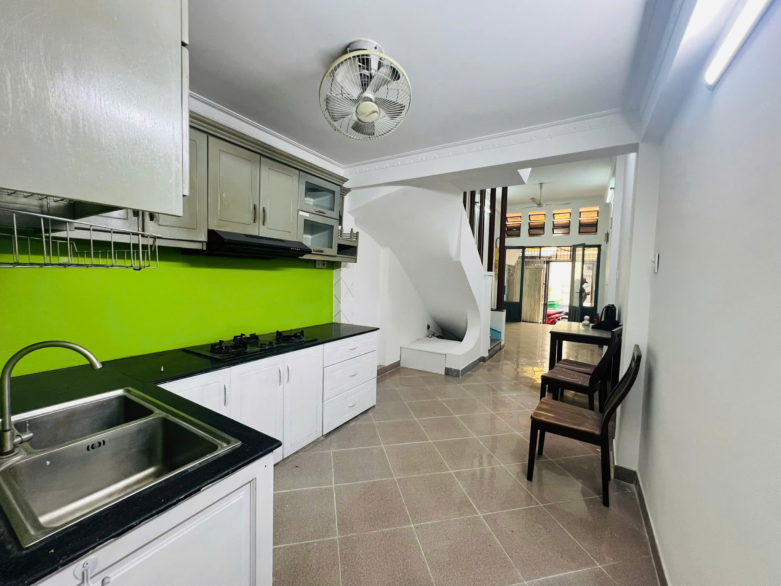  Bán nhà 134/ Lý CHính Thắng -  gần Nam Kỳ Khởi Nghĩa, 3,1x14m, 3 tầng - 4 PN, 6,9 tỷ. 