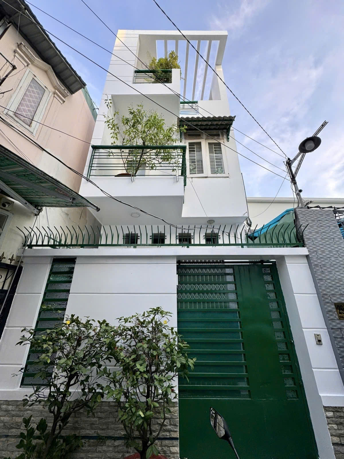  NHÀ MỚI - CHÍNH CHỦ - 3 TẦNG HOÀN CÔNG ĐỦ - HOÀNG HOA THÁM - BÌNH THẠNH - 4PN LỚN - BÁN 11.5 TỶ - TL MẠNH - DIỆN TÍCH LỚN 