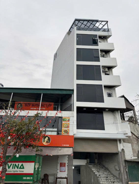  CHÍNH CHỦ CHO THUÊ 3 TẦNG DƯỚI TẠI QUẬN LONG BIÊN- TP HÀ NỘI 