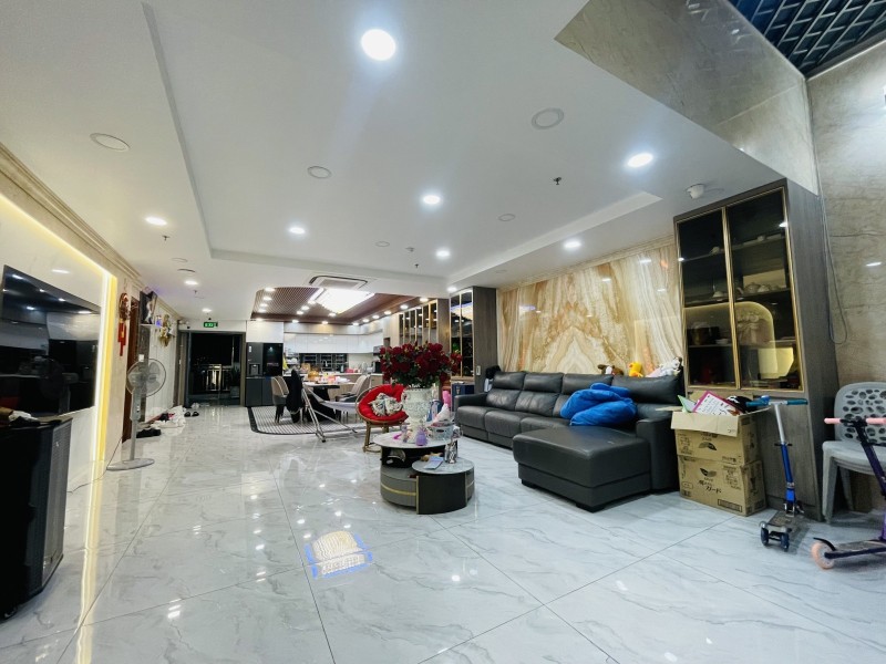  Bán nhà MTThoại Ngọc Hầu, ngay Bàu Cát, 10x60m, 8 Tầng - 93PN,  thu 550tr/th, 130 tỷ. 