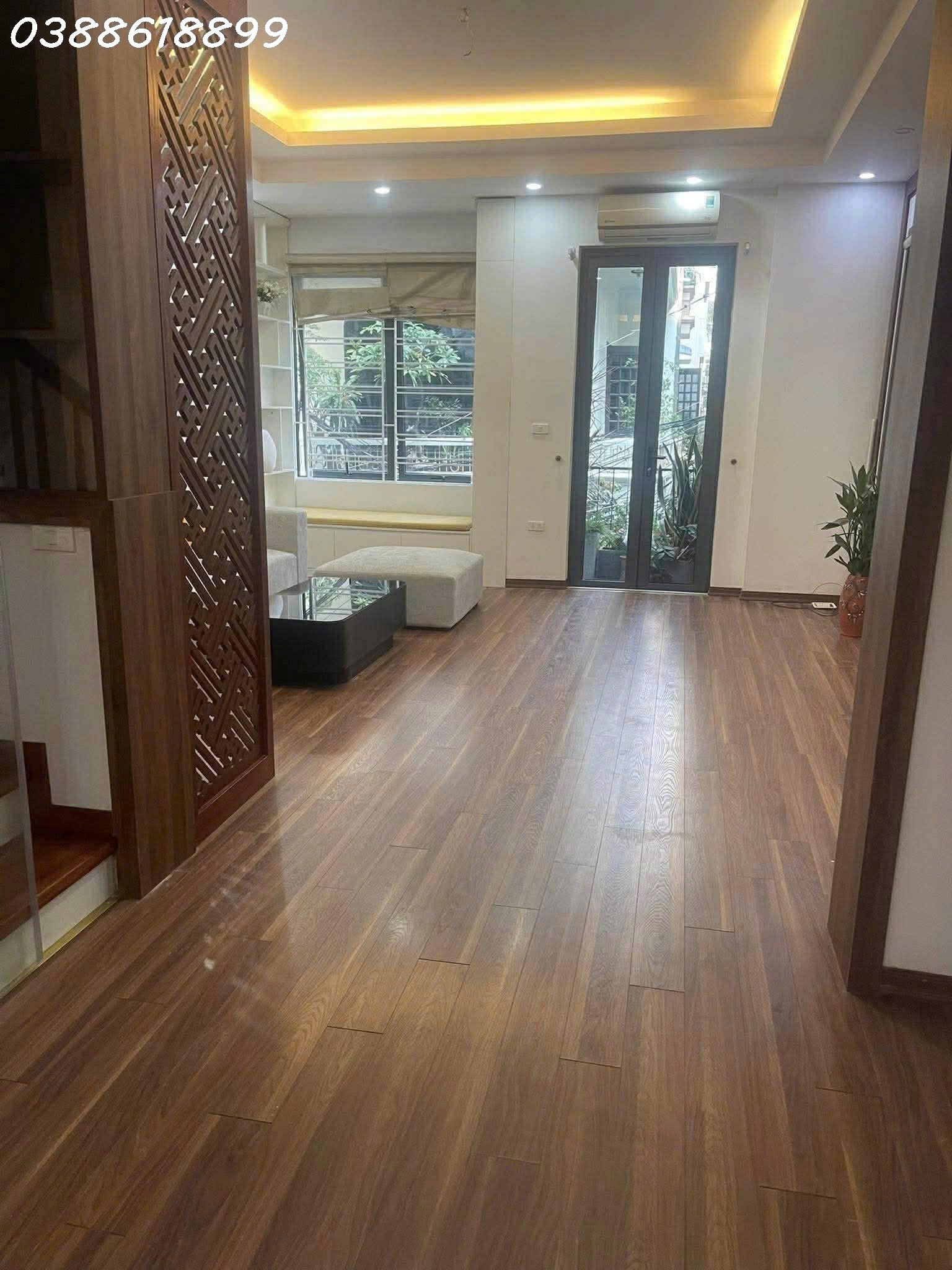  BÁN NHÀ PHÂN LÔ CHÙA BỘC, ĐỐNG ĐA - LÔ GÓC 68M2 x 6 TẦNG - VỈA HÈ Ô TÔ TRÁNH - KINH DOANH 