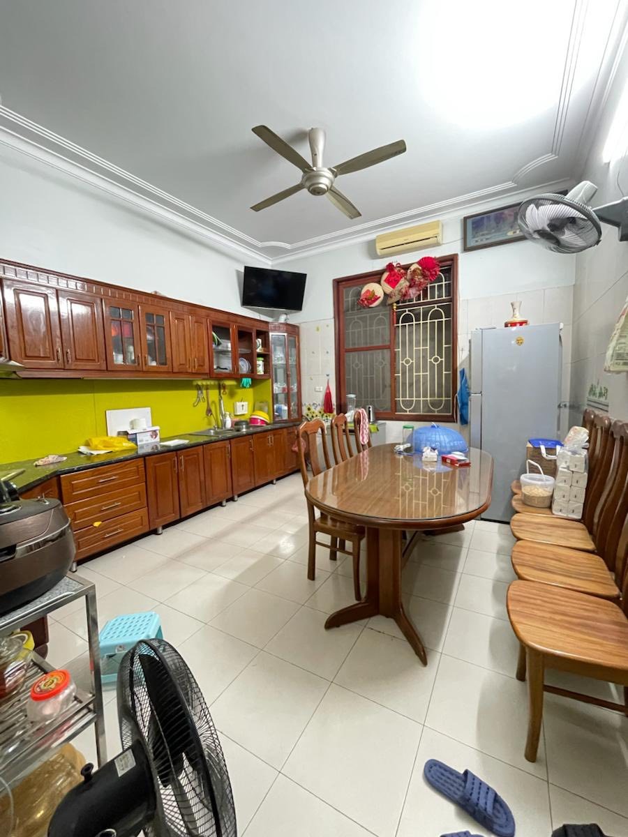  KHU  PHÂN LÔ PHÙNG CHÍ KIÊN 80M 6T NHỈNH 31 TỶ NGÕ Ô TÔ – VỈ HÈ -NGÕ THÔNG- NHÀ THOÁNG TRƯỚC SAU 