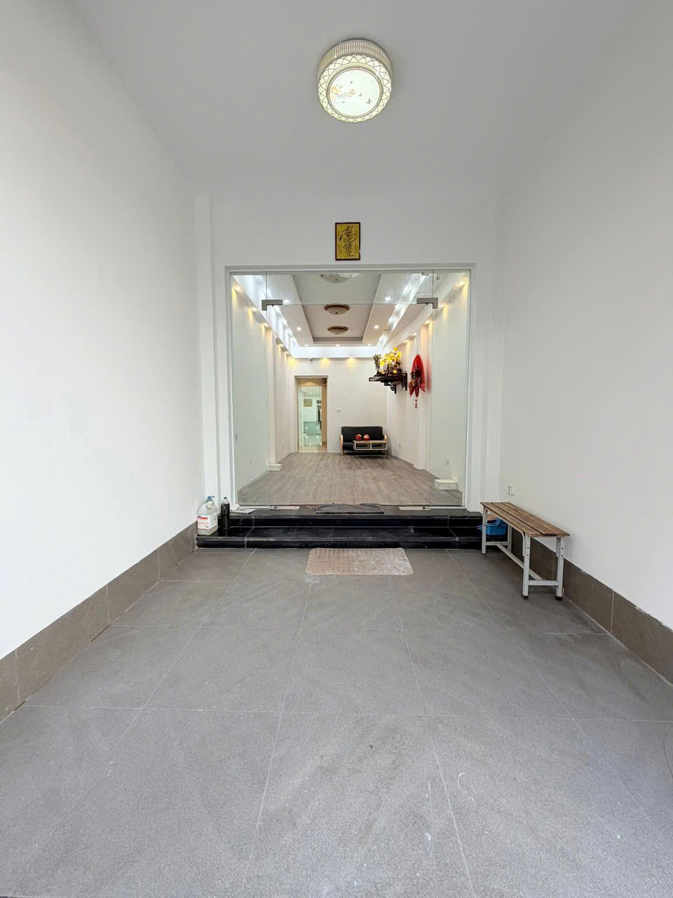  Cho thuê nhà mặt ngõ Tam Trinh gần Minh Khai 78m x 3 tầng x 3 phòng vào ngay 