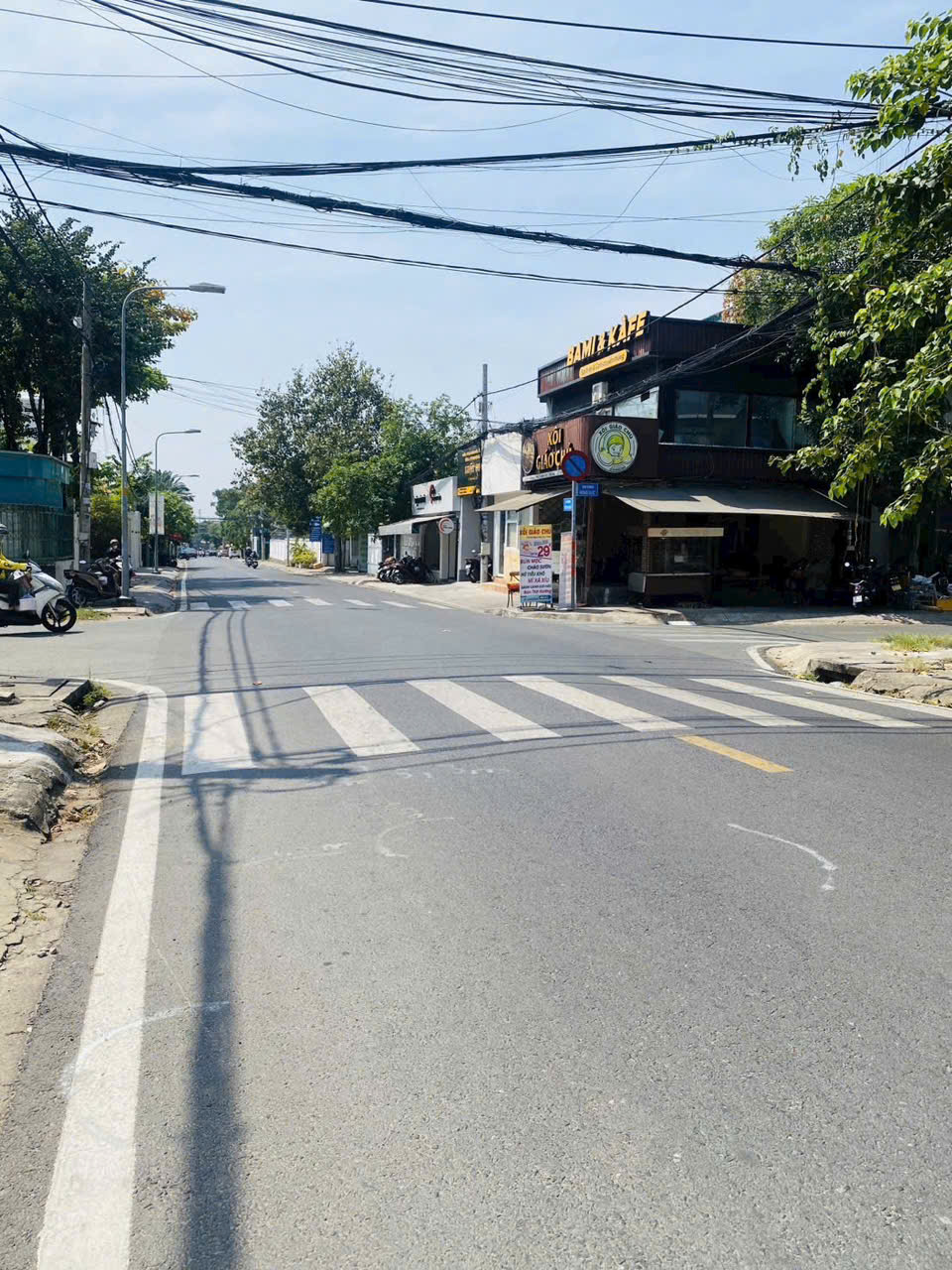  Bán Khuôn đất xây villa DT:319.2m2, rẻ nhất Nguyễn Văn Hưởng - Thảo Điền Quận 2. 