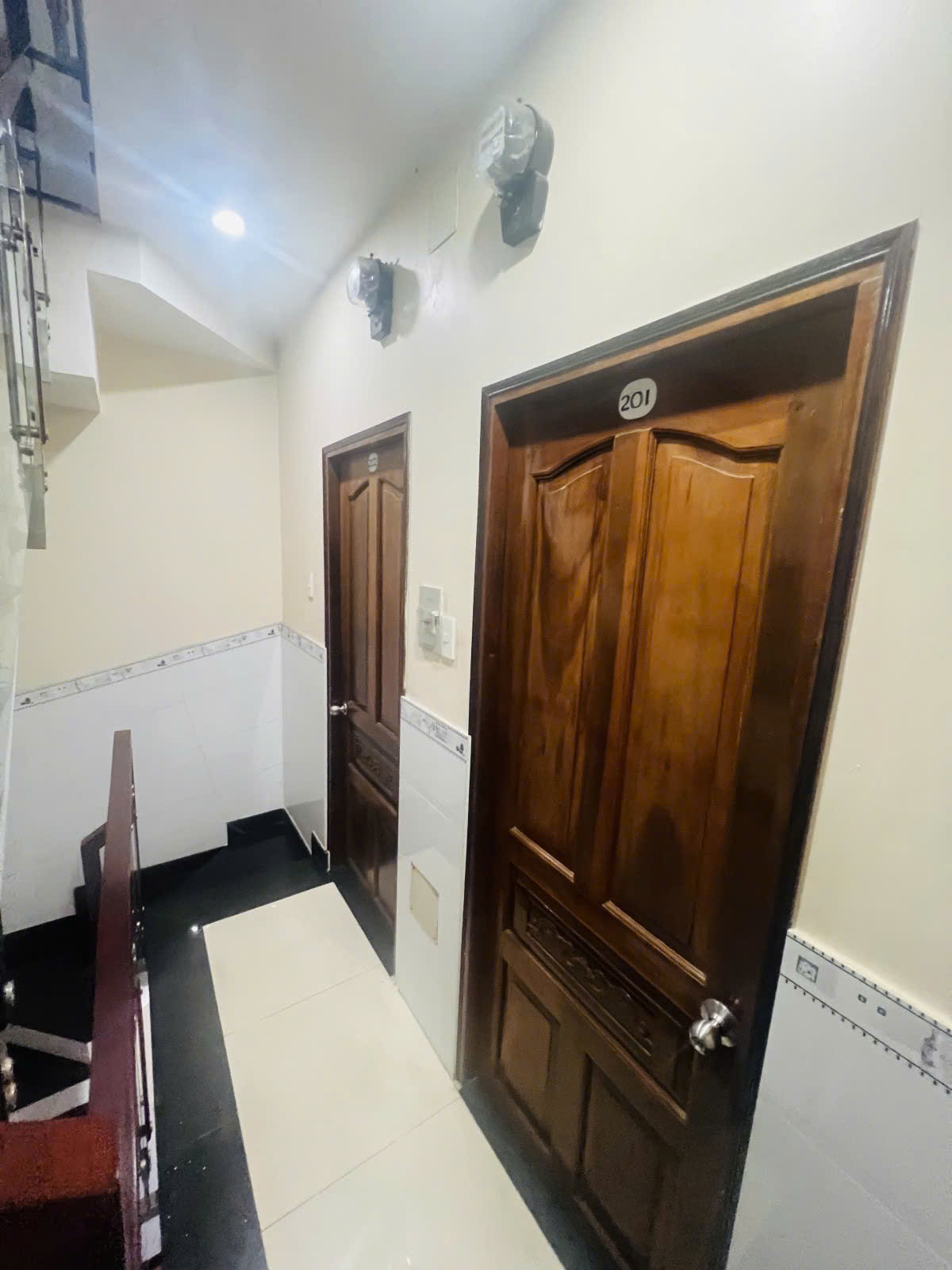  HIẾM - CHDV - VŨ TÙNG - BÌNH THẠNH - CHÍNH CHỦ - GẤP BÁN 7.7 TỶ - ĐANG FULL KHÁCH - 8PN 9WC - 5 TẦNG BTCT - HOÀN CÔNG ĐỦ - 4.5 X 12 