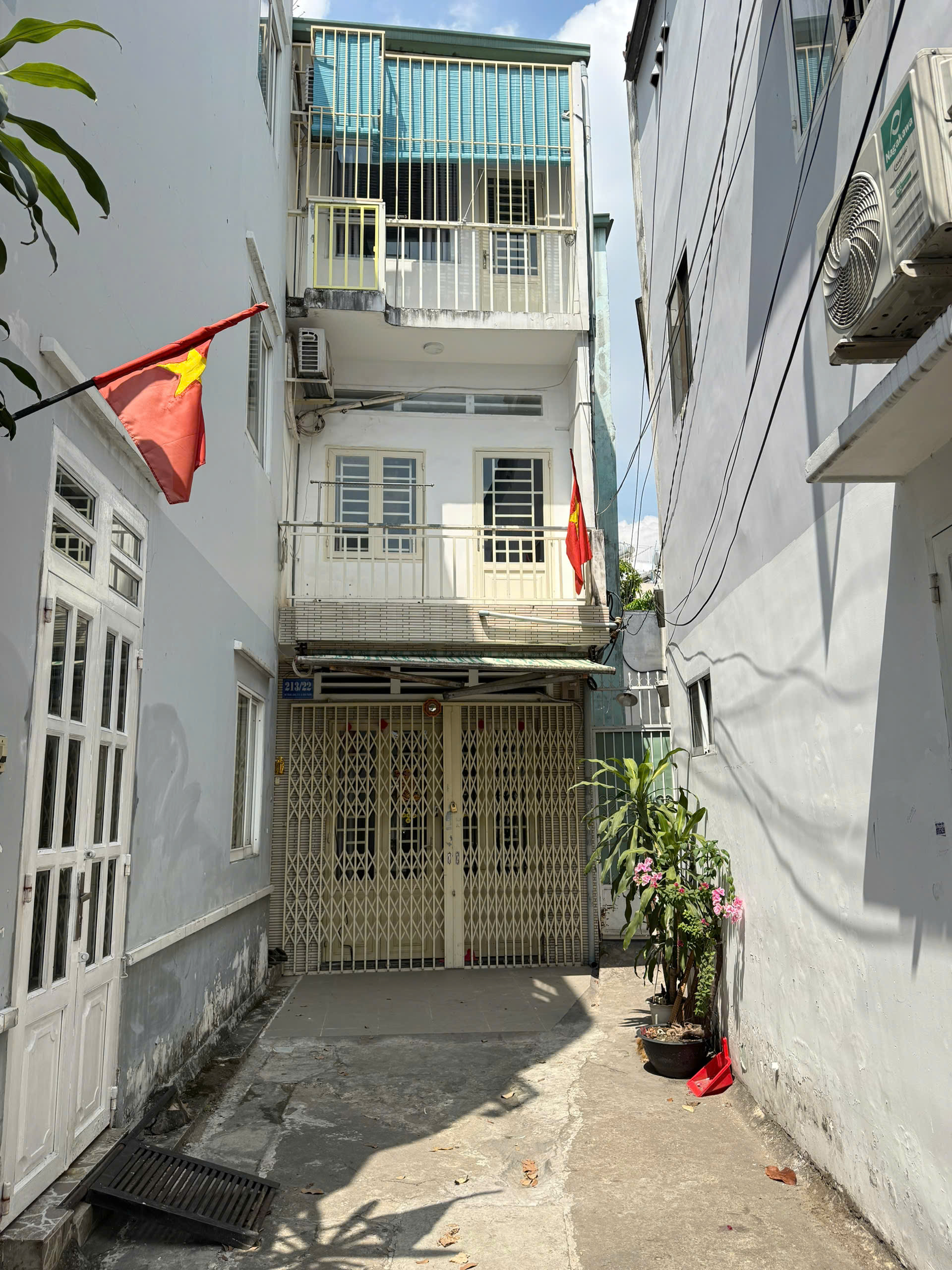  CHO THUÊ NHÀ NHỎ MẶT TIỀN HẺM 213 Nơ Trang Long , BÌNH THẠNH 