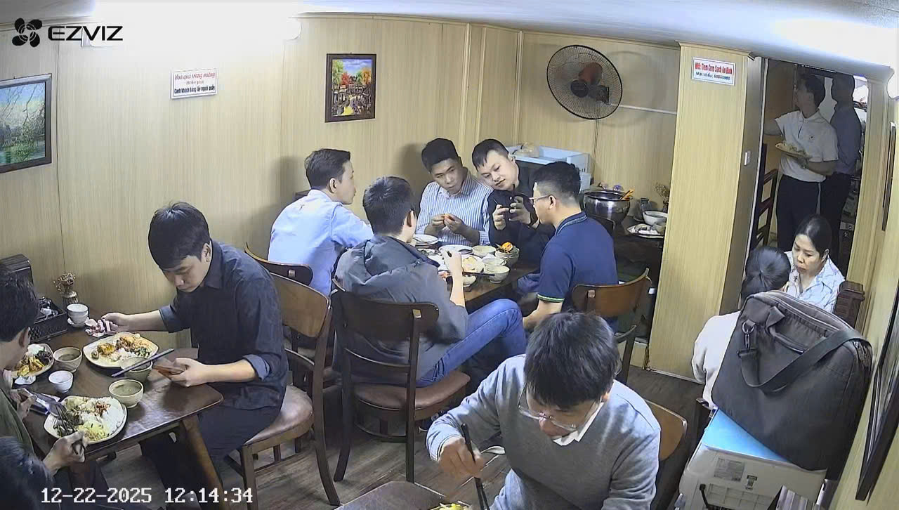  SANG NHƯỢNG GẤP QUÁN CƠM VĂN PHÒNG – NGÕ 1 TÔN THẤT TÙNG, ĐỐNG ĐA 