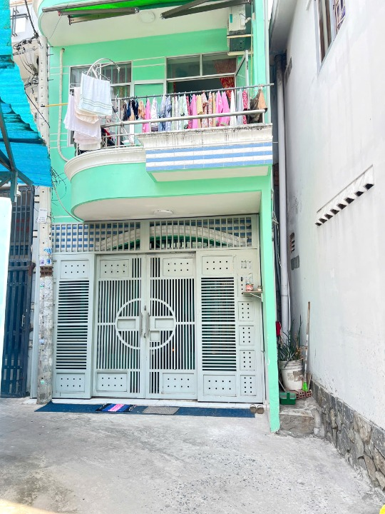  Nhà 4 tầng hẻm thông đường Lưu Hữu Phước P15Q8. Giá: 3.7 tỷ 