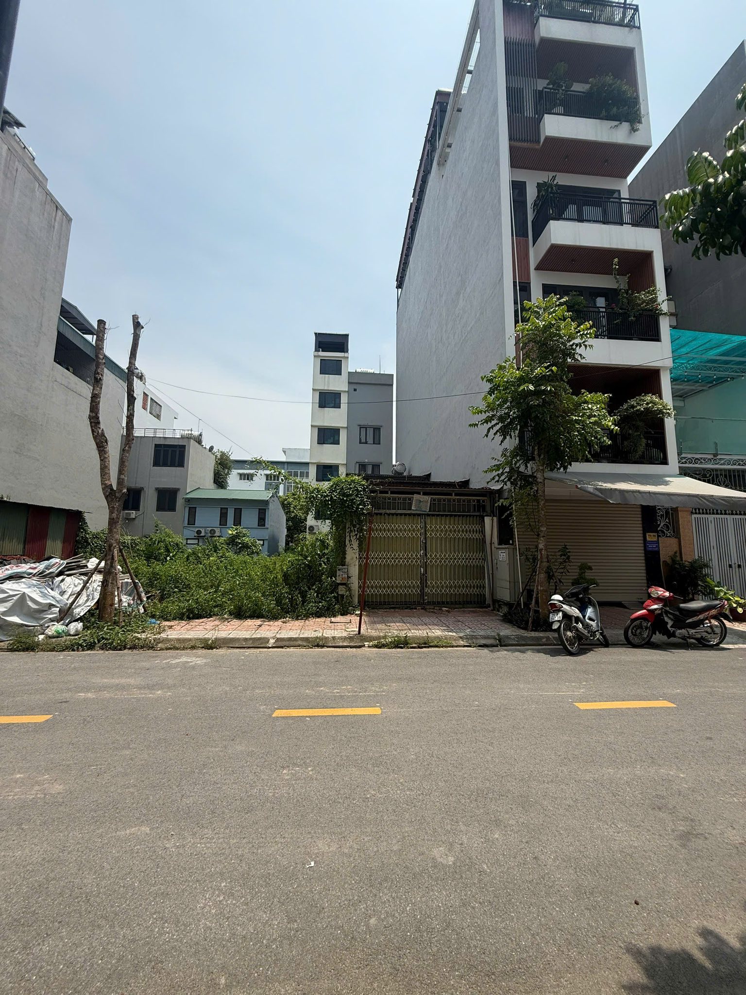  BÁN GẤP LÔ ĐẤT VÀNG NGỌC THỤY VIEW CÔNG VIÊN 120M2, MT 7M. XÂY TÒA NHÀ VP - 60 TỶ 