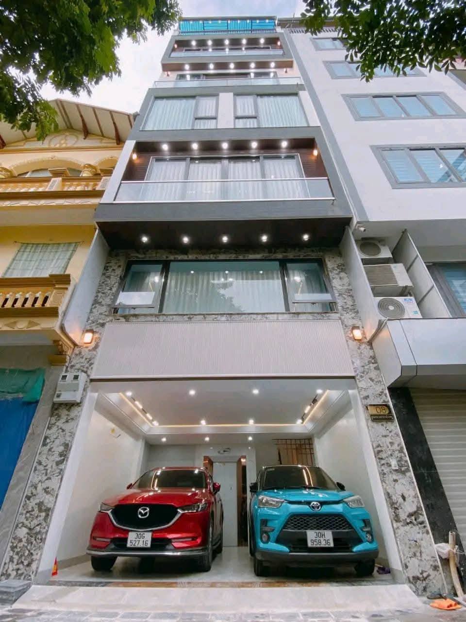  Cực hiếm, Bán nhà Đội Cấn, ô tô vào nhà, 67m 7 tầng thang máy, chỉ 22 tỷ 