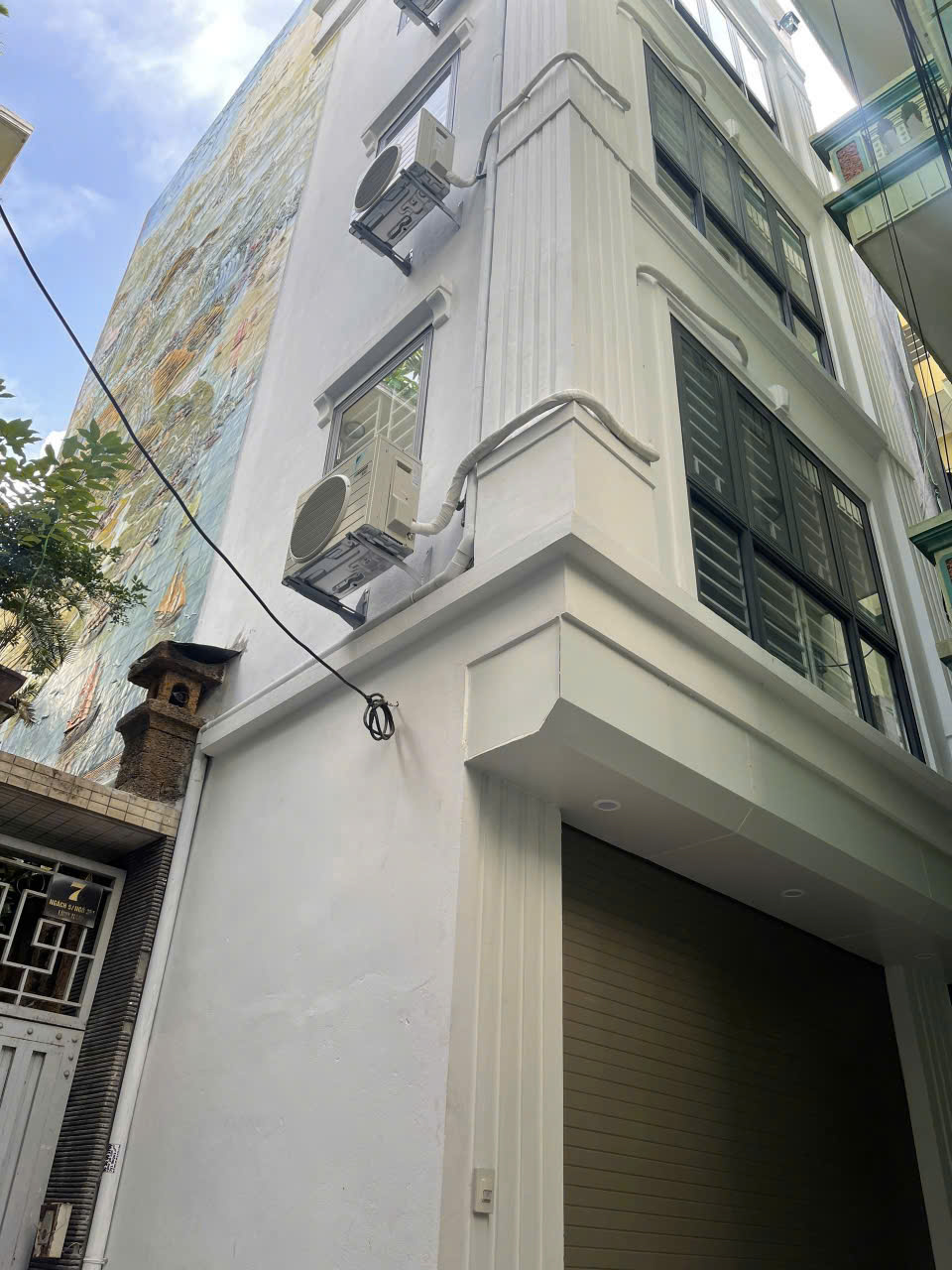  Cho thuê nhà ở ngõ 5 Đông Thiên, ô tô đỗ cửa 5 tầng x 39m2 x 3 ngủ 13 triệu 