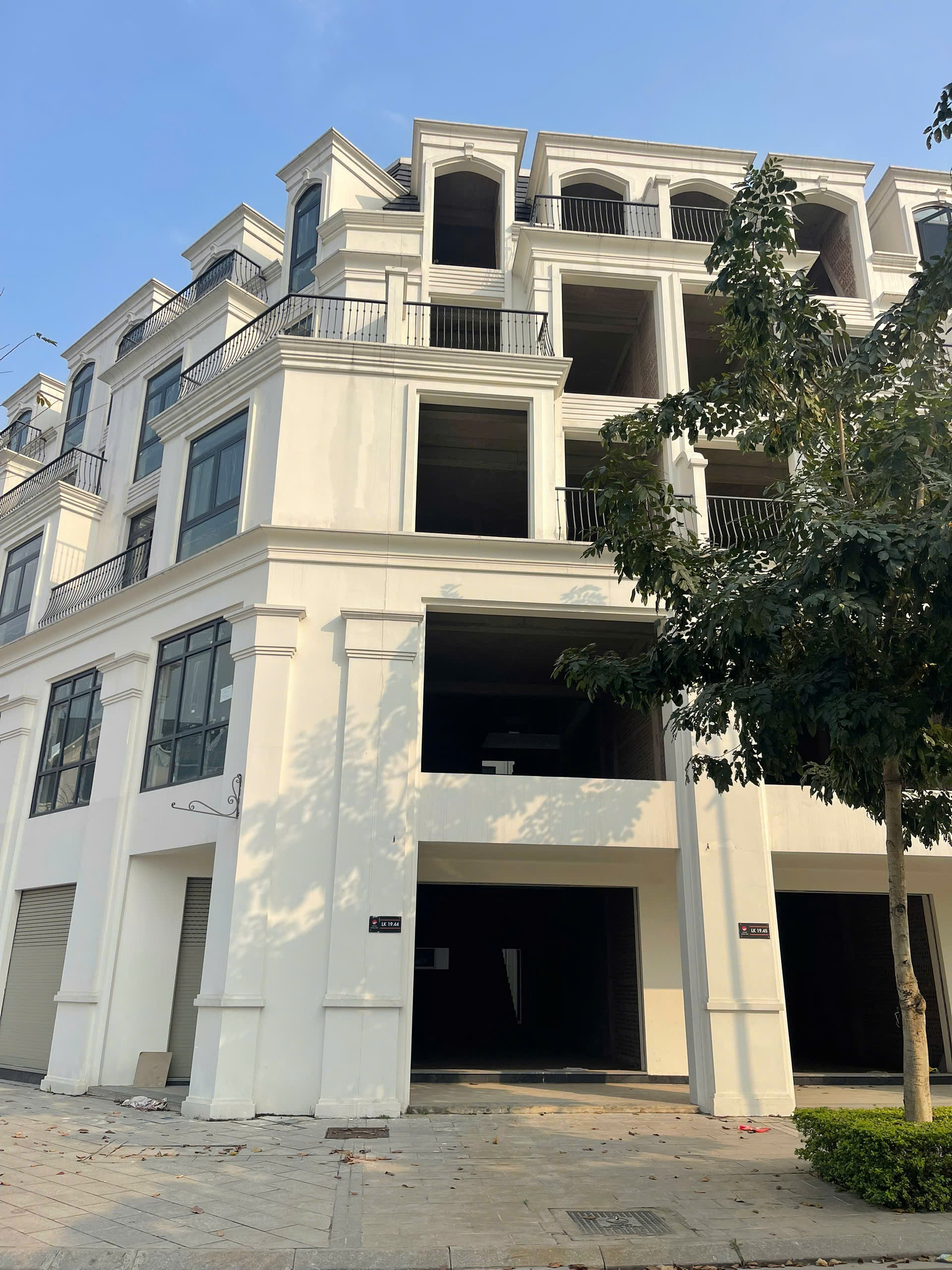  SỞ HỮU NGAY CĂN LIỀN KỀ ĐẸP - GIÁ TỐT - Vị Trí Đắc Địa Tại Liền kề trong dự án Hinode Royal Park 