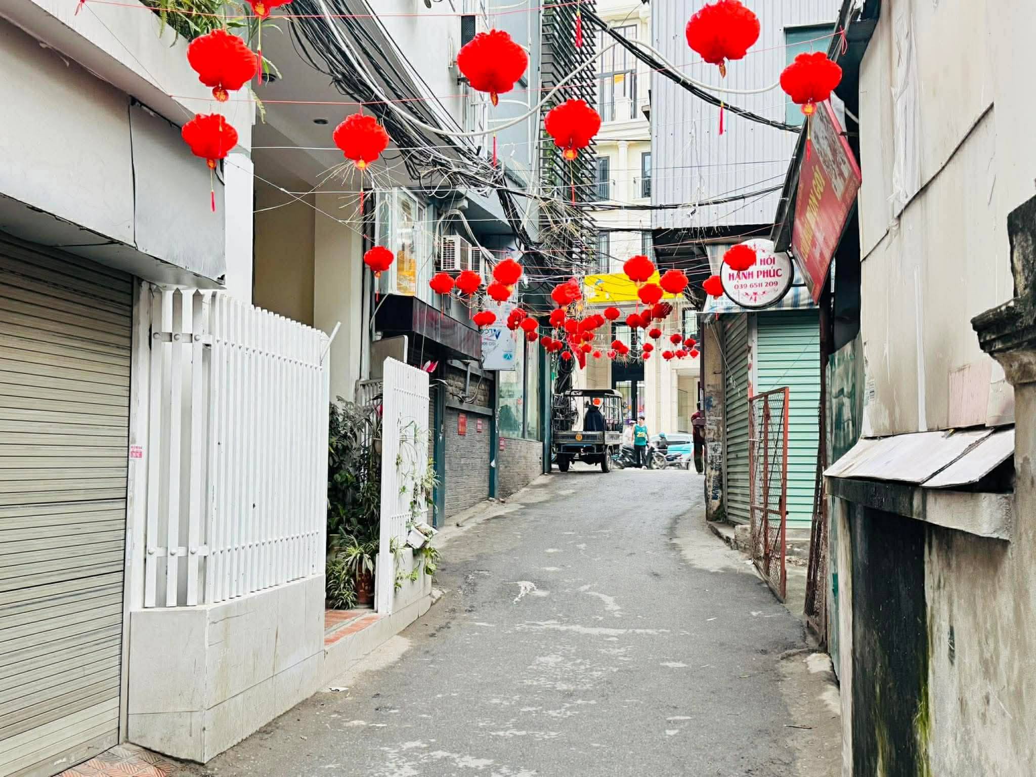  Lạc Long Quân – CCMN 7T thang máy 85m² MT 5.1m – Giá chào 23.2 Tỷ Cầu Giấy 