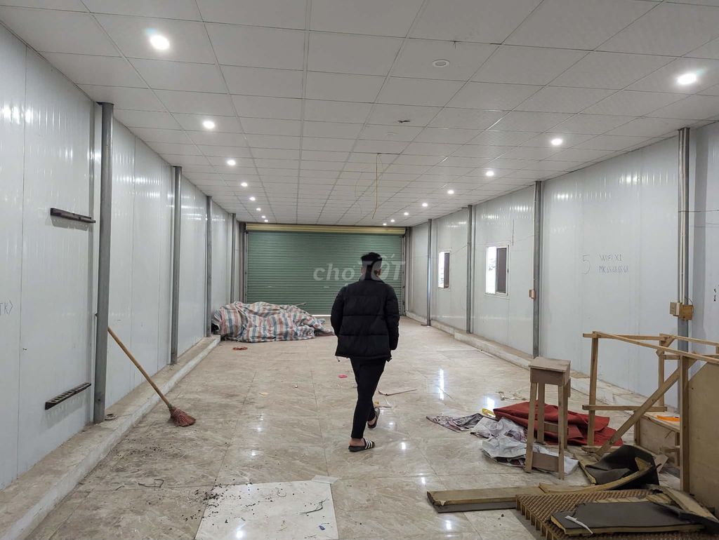  Cho thuê nhà 450m² Làm kho – Xưởng – Kinh doanh
Vị trí đẹp tại Song Phương – GẦN VINSMART CITY 