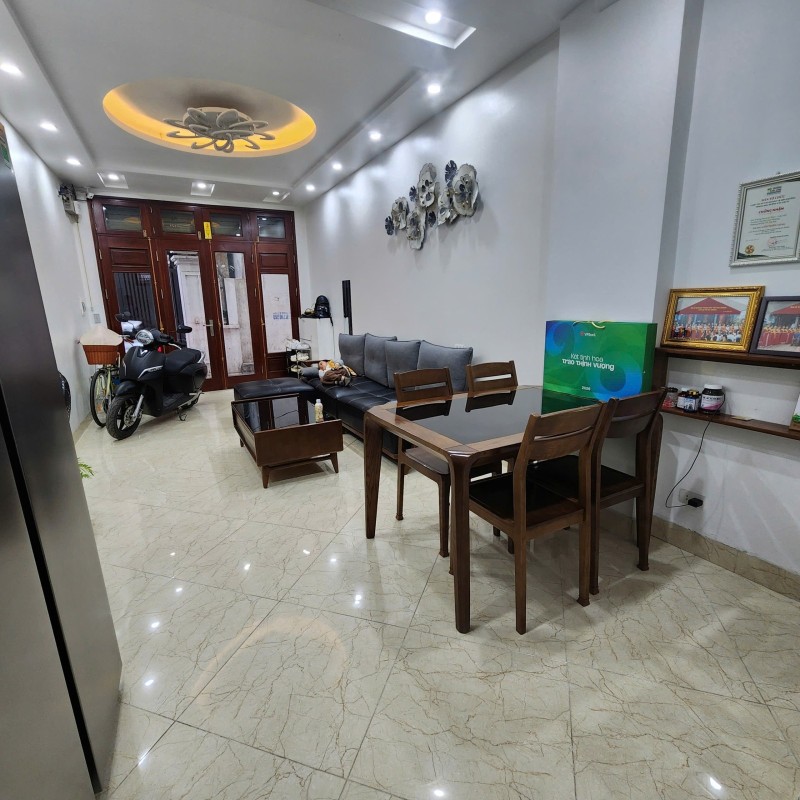  NHÀ NGỌC THỤY – LONG BIÊN - Ô TÔ VÀO NHÀ – KINH DOANH TỐT – 5 TẦNG – 4 PHÒNG NGỦ - 12.8 TỶ 