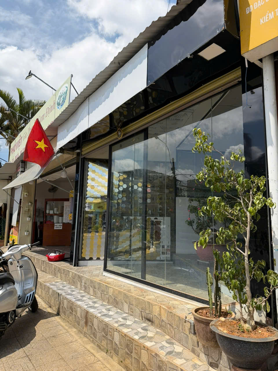  CHO THUÊ MẶT BẰNG KINH DOANH MẶT TIỀN ĐƯỜNG QUANG TRUNG, TP ĐÀ LẠT, TỈNH LÂM ĐỒNG 