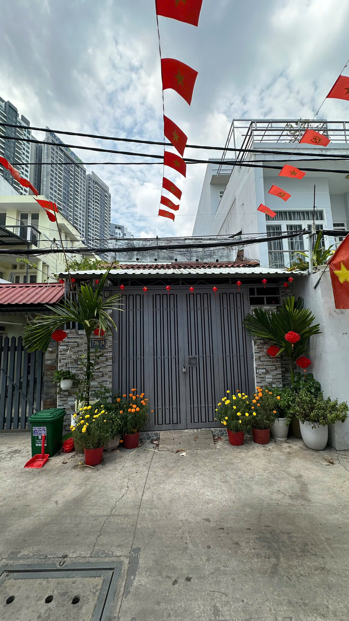  QUẬN 7 - Hẻm Xe Tải quay đầu, sẵn dòng tiền ổn định. 