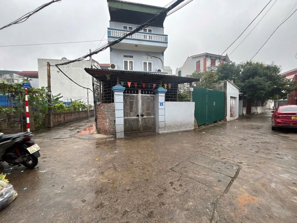  Bán Đất tặng nhà cấp 4 phố Vo Trung - Mảnh đất ở vị trí rất đẹp, ngõ rộng, ô tô ngủ trong nhà 