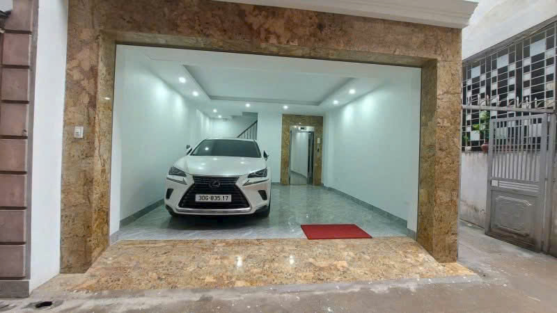  BÁN NHÀ HỒ TÙNG MẬU - 5m ra mặt phố - Lô góc - Ô tô vào nhà - 8 tầng thang máy - Chỉ 18 tỷ 