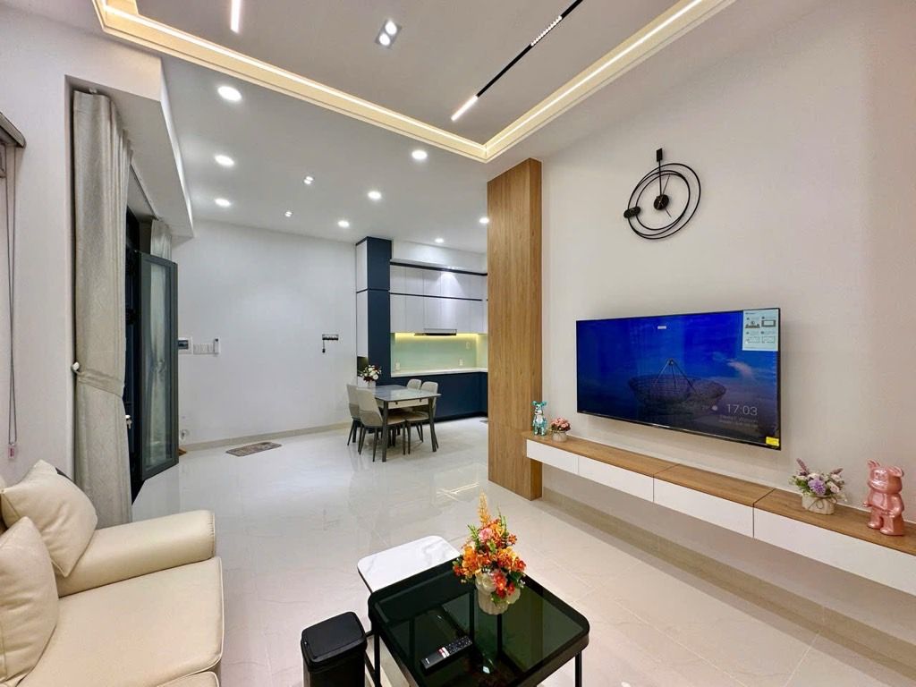  Thống Nhất - ngay bệnh viện Hồng Đức - 4 tầng xây mới theo phong cách hiện đại, đang cho thuê 18tr/1 tháng 