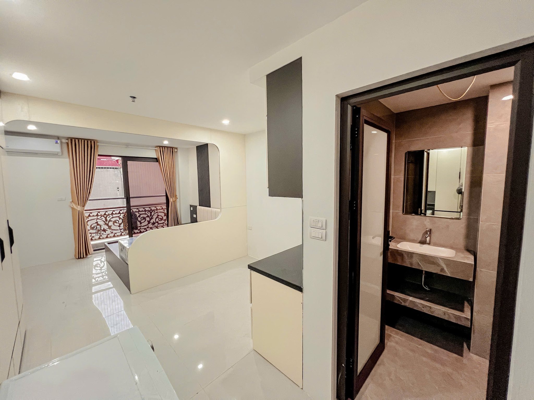  SIÊU PHẨM DÒNG TIỀN PHÙNG CHÍ KIÊN 75M 7T GIÁ 28 TỶ- NGÕ THÔNG- KHU PHÂN LÔ 