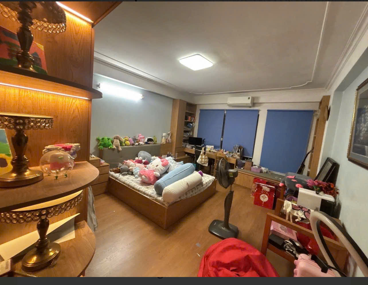  Bán nhà 5 tầng phố Bà Triệu Hà Đông 8,6 tỷ 