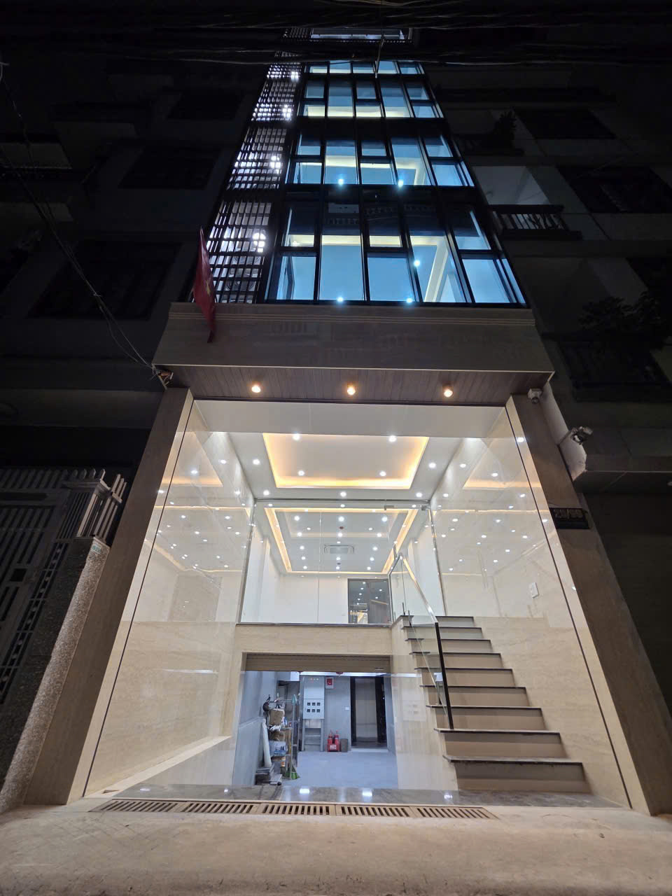  Bán nhà phân lô -  Nguyễn Bá Khoản – Cầu Giấy – 72m² – 9 tầng – Thang máy – 35 tỷ LH 0975124520 