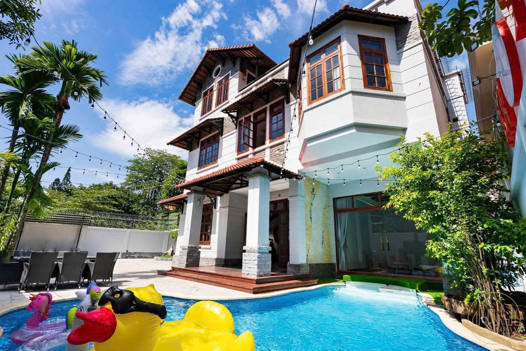  BÁN SIÊU PHẨM BIỆT THỰ  AN PHÚ  THẢO ĐIỀN BÁN GIÁ CHỈ  115 tỷ cho DT= 700m2. 