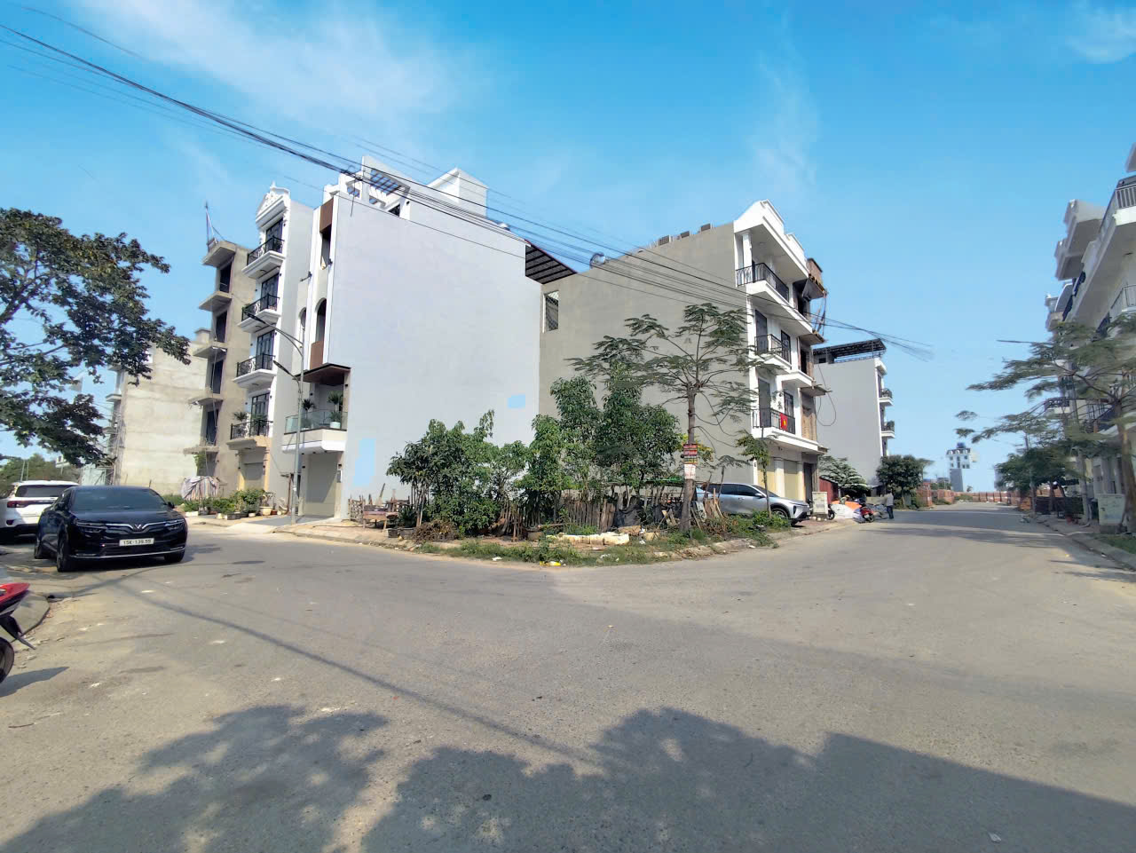  LÔ GÓC ngã 4 siêu đẹp - TĐC Vĩnh Niệm - 51m - Ngang 5m - Đường 12m 