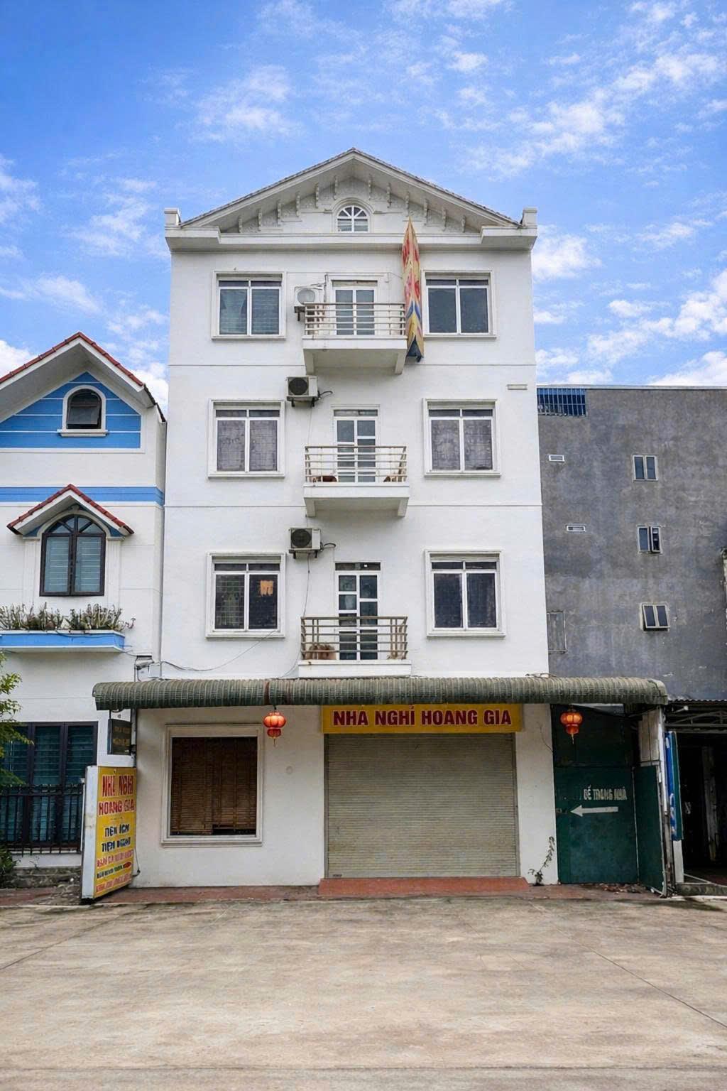  CHÍNH CHỦ BÁN NHÀ NGHỈ 4 TẦNG – KHU 2 VÂN PHÚ – VIỆT TRÌ - gần Đền Hùng, khu vực tập trung nhiều khách du lịch và lưu trú 