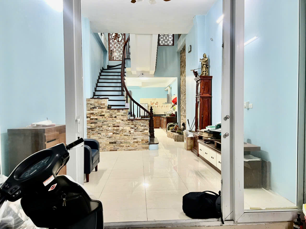  CHÍNH CHỦ CHO THUÊ NHÀ NGUYÊN CĂN 3 TẦNG NGÃ TƯ KIM MÃ- NGUYỄN CHI THANH,GIẢNG VÕ, HÀ NỘI 