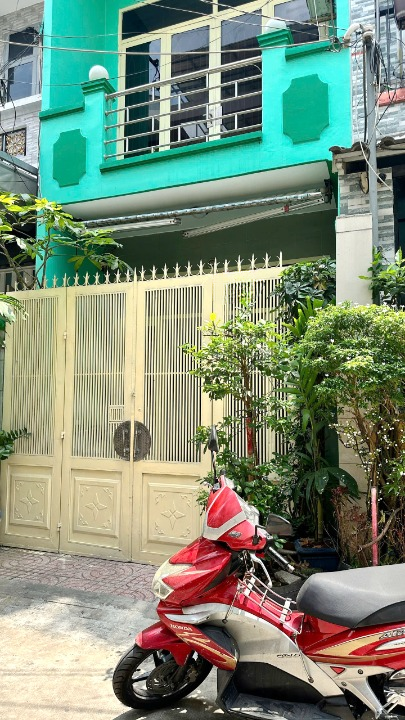  Nhà 2 lầu/ST cạnh MT Phạm Hùng P5Q8, Giá : 8.9 Tỷ (Thương lượng) 