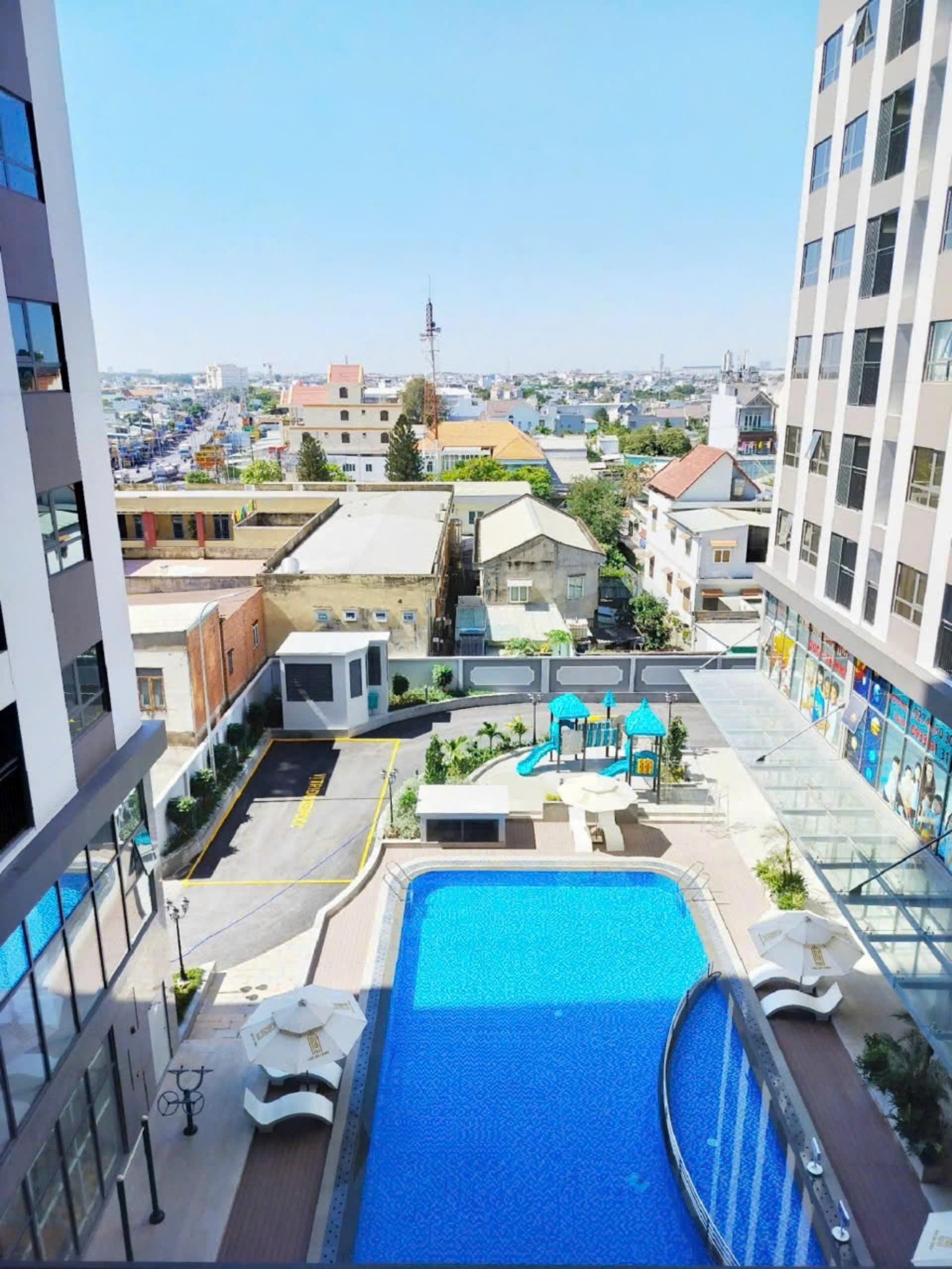  CHÍNH CHỦ BÁN căn hộ Phúc Đạt Tower Dĩ An full nội thất chỉ 2 tỷ 450 bao thuế phí 