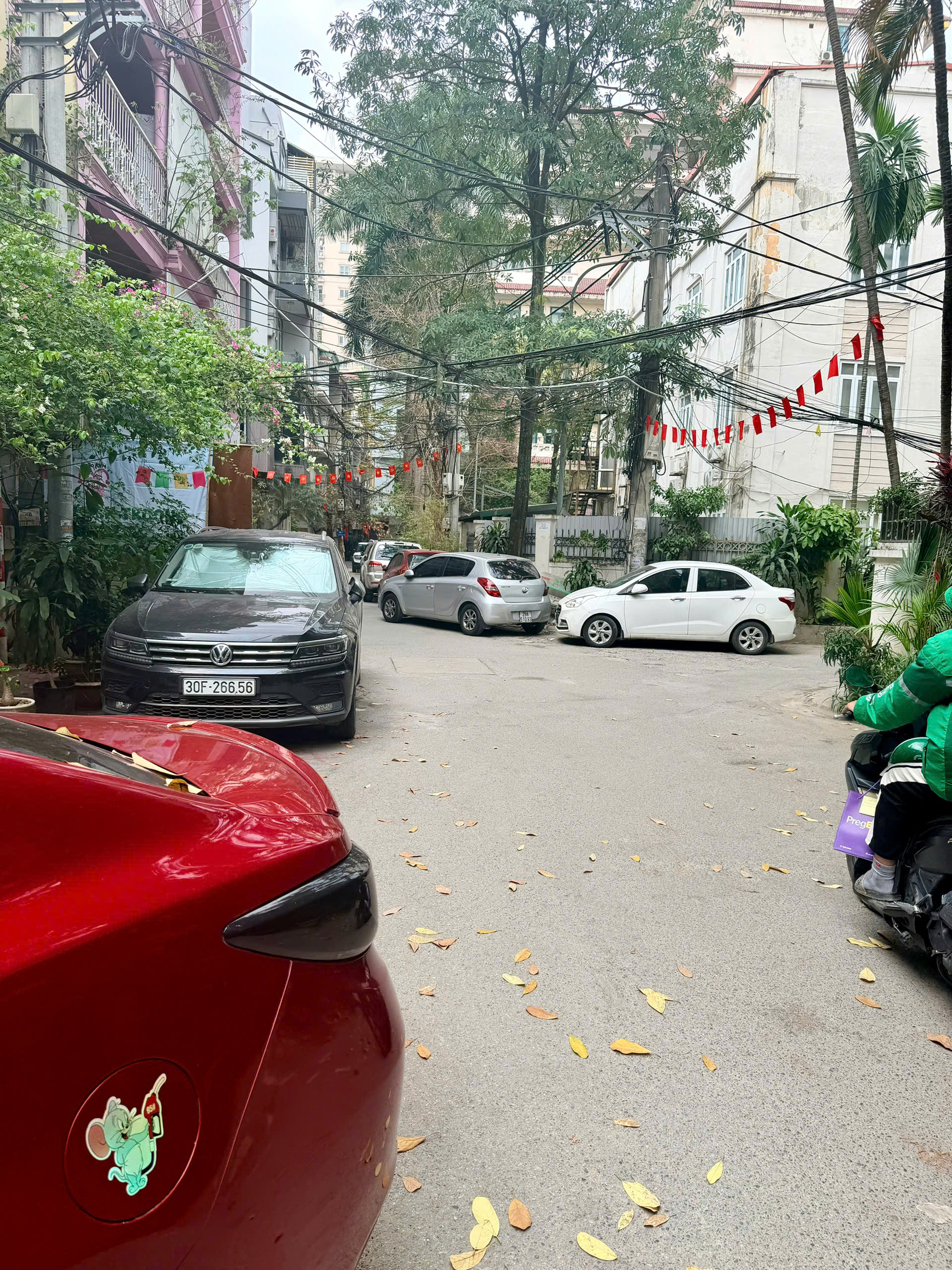  BÁN NHÀ VÕNG THỊ 93M 5 TẦNG MẶT TIỀN 5.5M Ô TÔ VÀO NHÀ GIÁ 46 TỶ 0336212066 