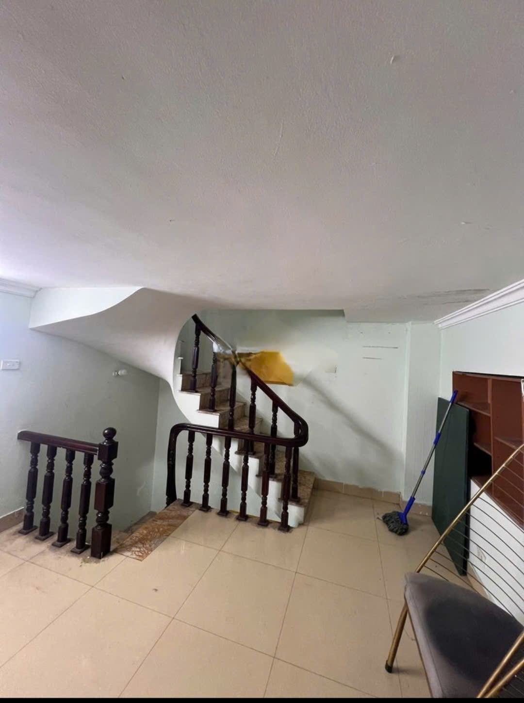  Cho thuê nhà Đê Tô Hoàng, 25m² x 4 tầng, 3 phòng ngủ, 3 vệ sinh, 8 Triệu/th 