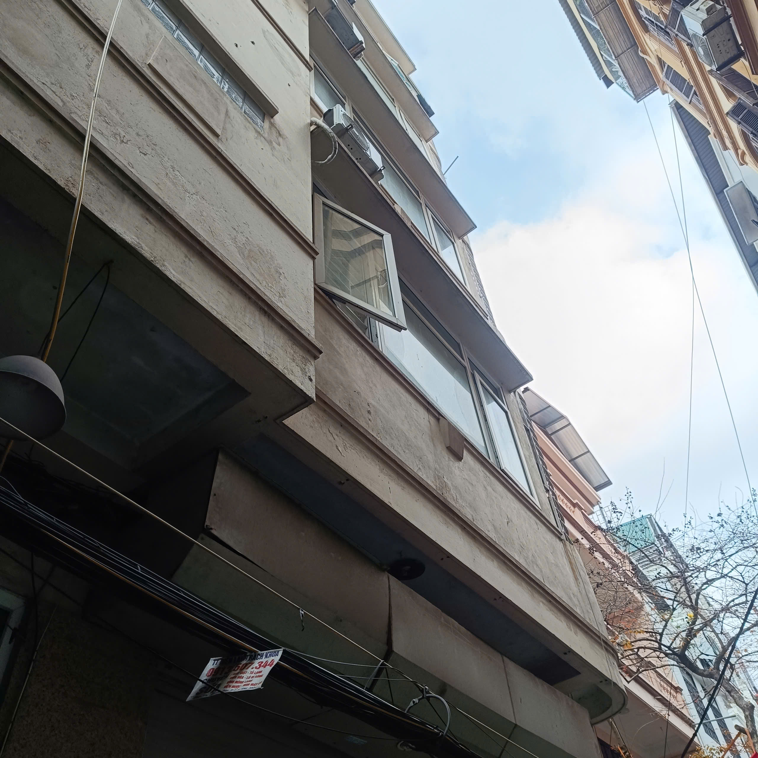  Cần cho thuê Nhà mặt ngõ KD Kim Mã 5 tầng x 30m2 4 ngủ, 4 wc, 20 Triệu/th 