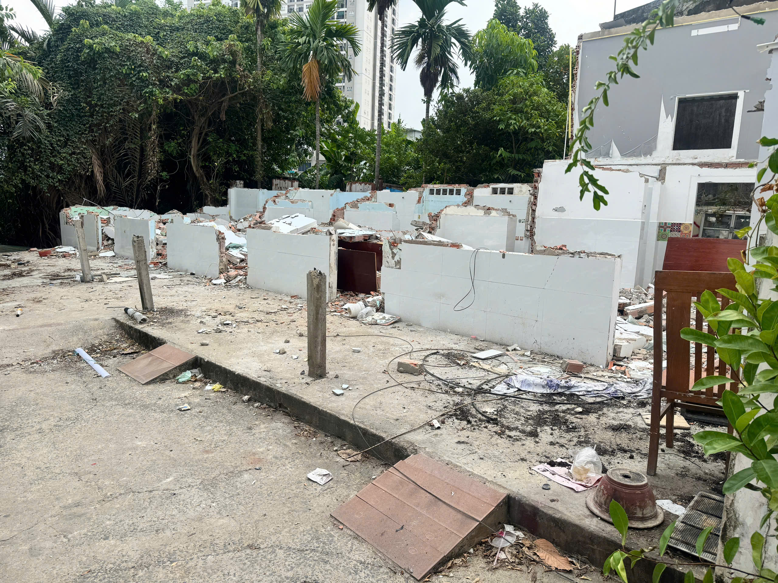  BÁN ĐẤT NỀN GẦN DỰ ÁN RẠCH XUYÊN TÂM – HẺM XE HƠI – PHƯỜNG 13, BÌNH THẠNH 