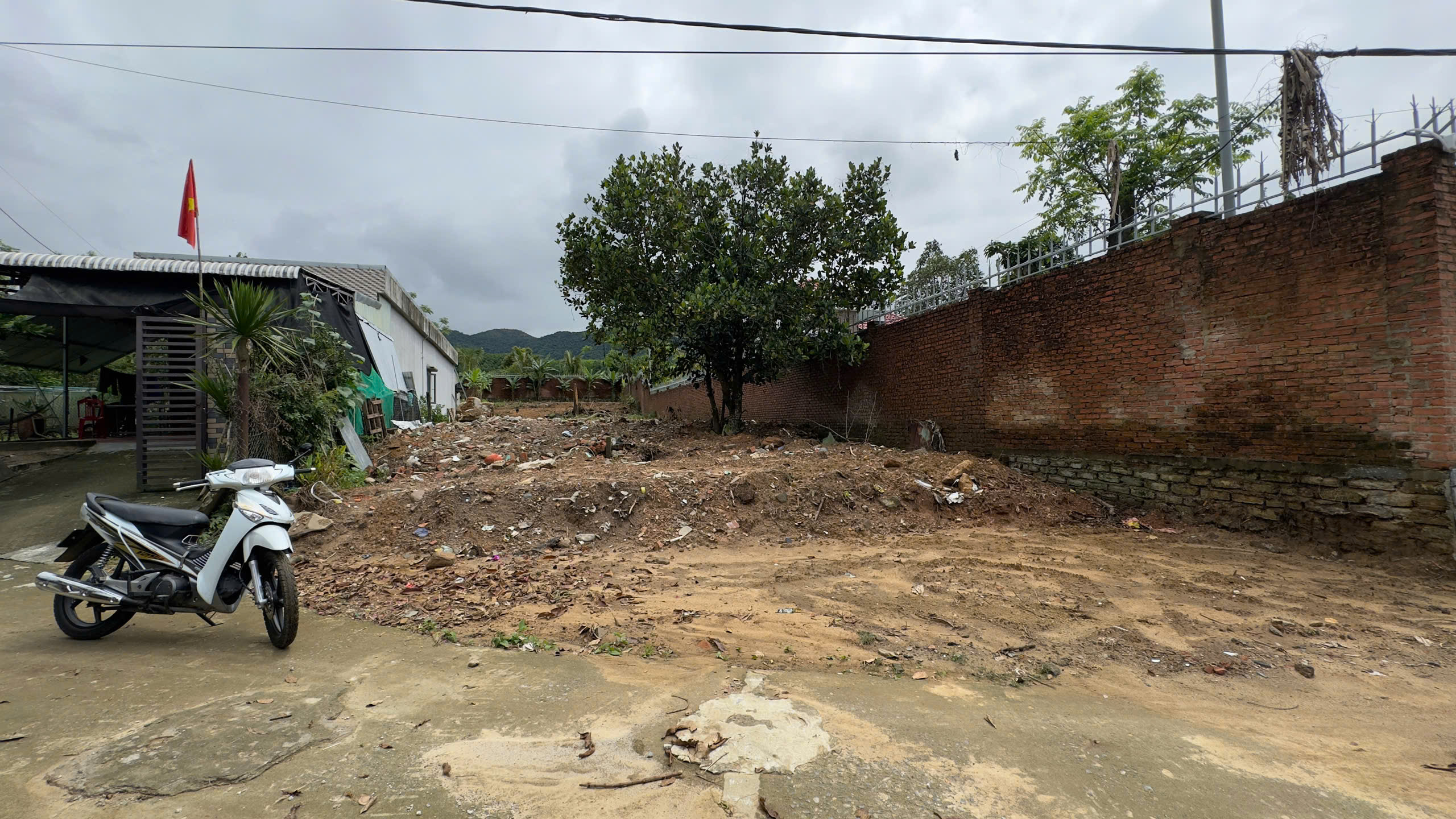  Bán đất 600m2 ,Đất giá rẻ cho ace mua làm vườn thuộc Nam yên, Phường Hải Vân, Đà Nẵng. 