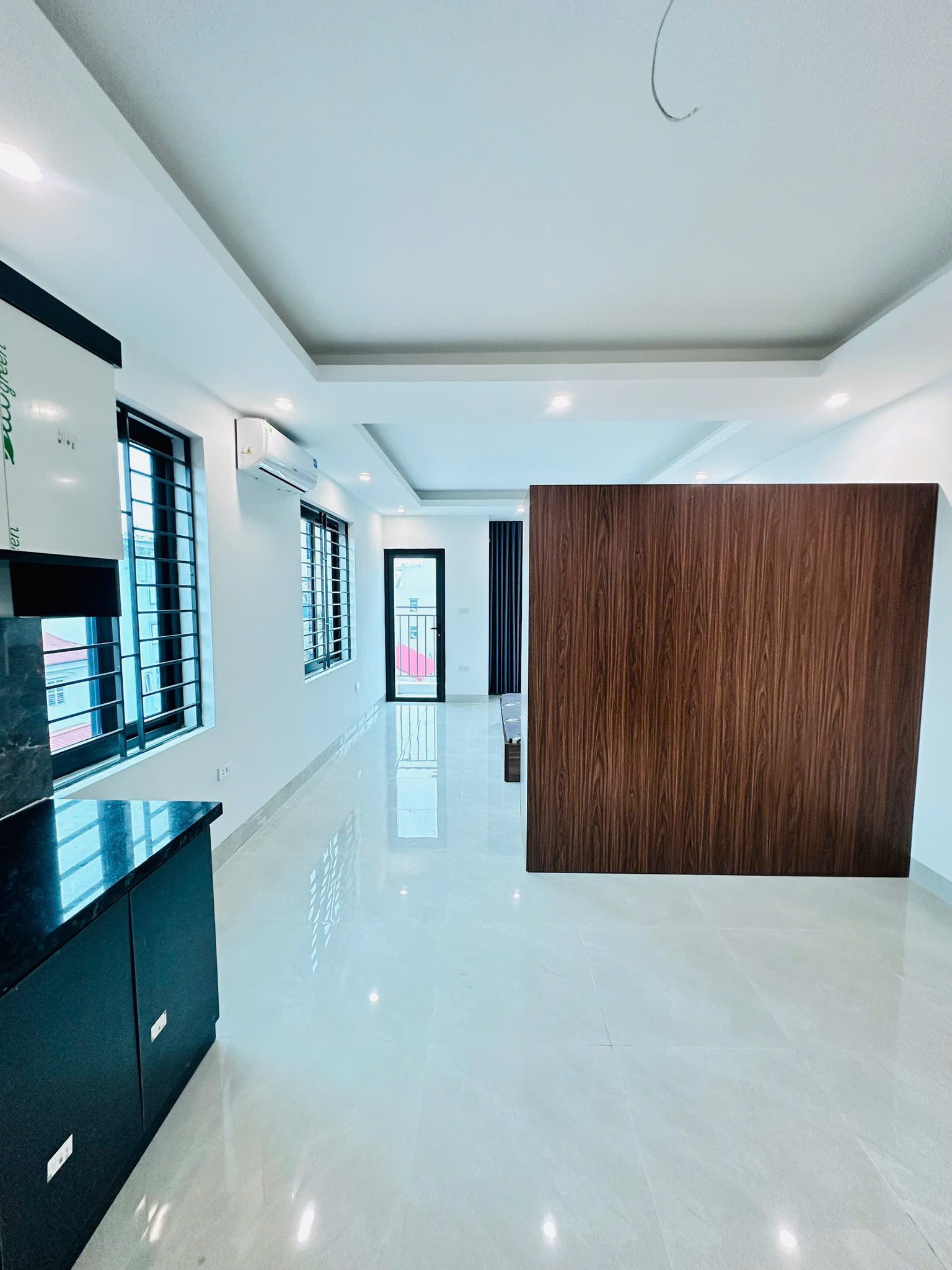  VÍP TÂY HỒ PHỐ LẠC LONG QUÂN 51M 4T 26TỶ NGÕ Ô TÔ NẰM TRONG KHU BIỆT THỰ VƯỜN ĐÀO 