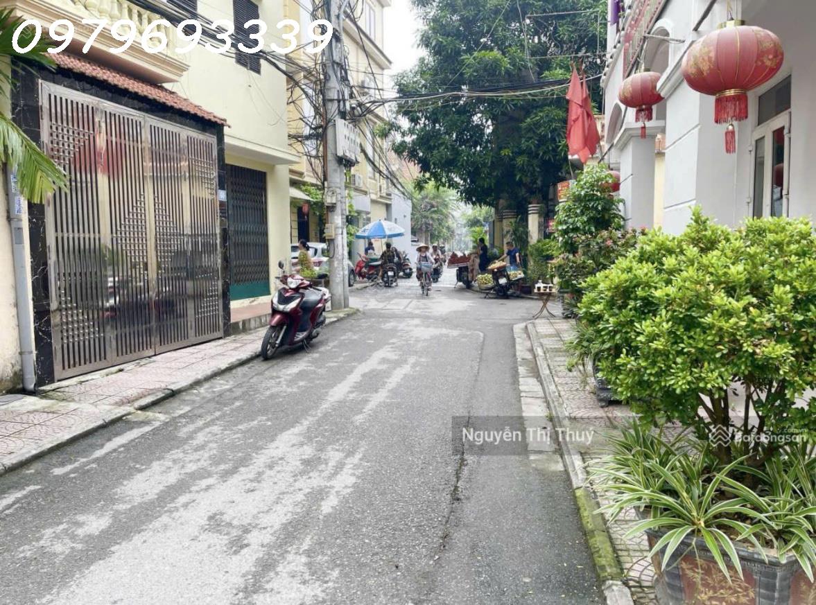  Hàng hiếm! Bán đất 3 mặt tiền ngõ 38 Kim Quan Thượng, Việt Hưng 